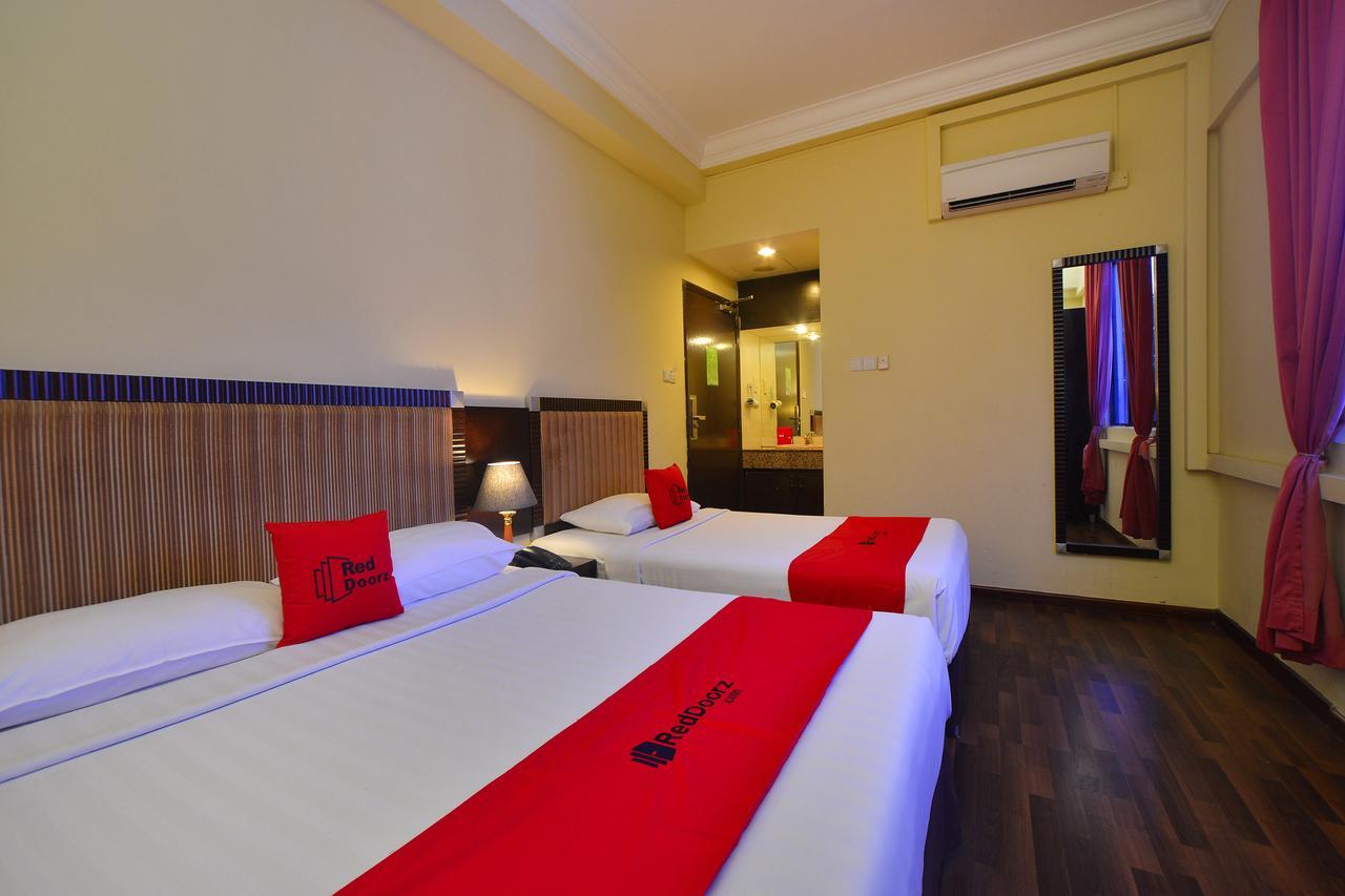 Reddoorz @ Aljunied Hotel Singapura Luaran gambar