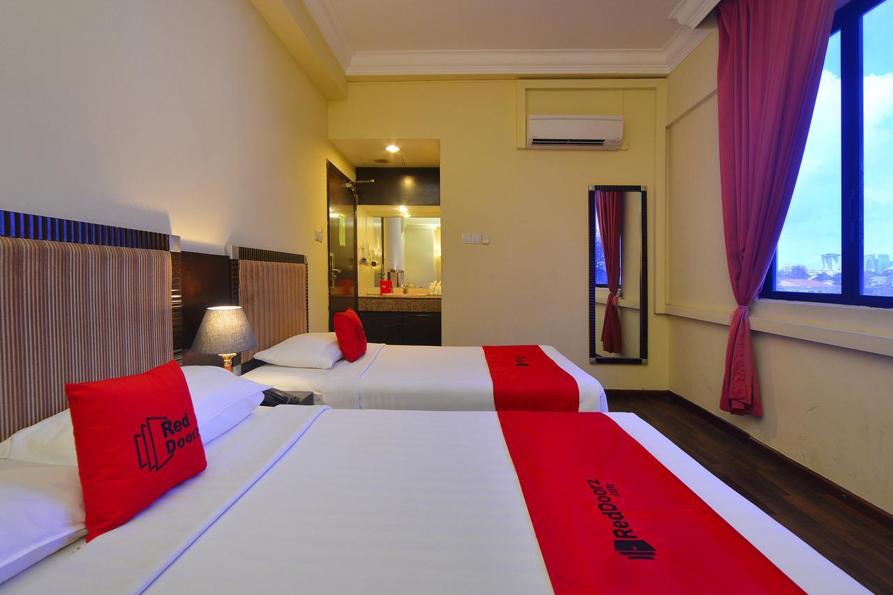 Reddoorz @ Aljunied Hotel Singapura Luaran gambar